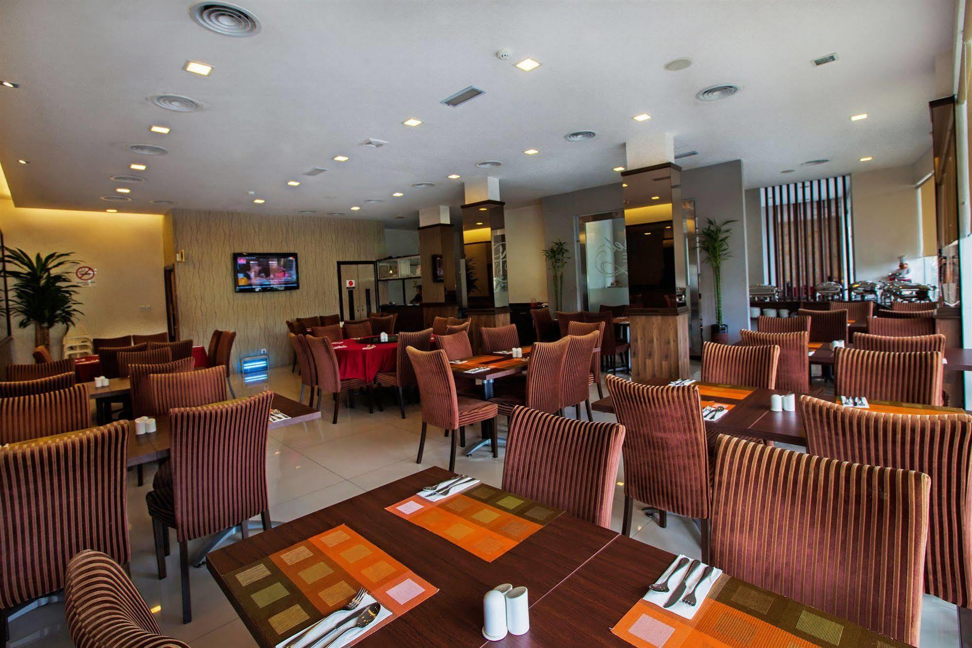 Hotel Dehome Boutique Kuching